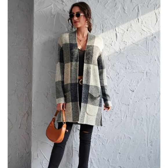 NWT Plaid/Gingham Cardigan - Picture 3 of 4